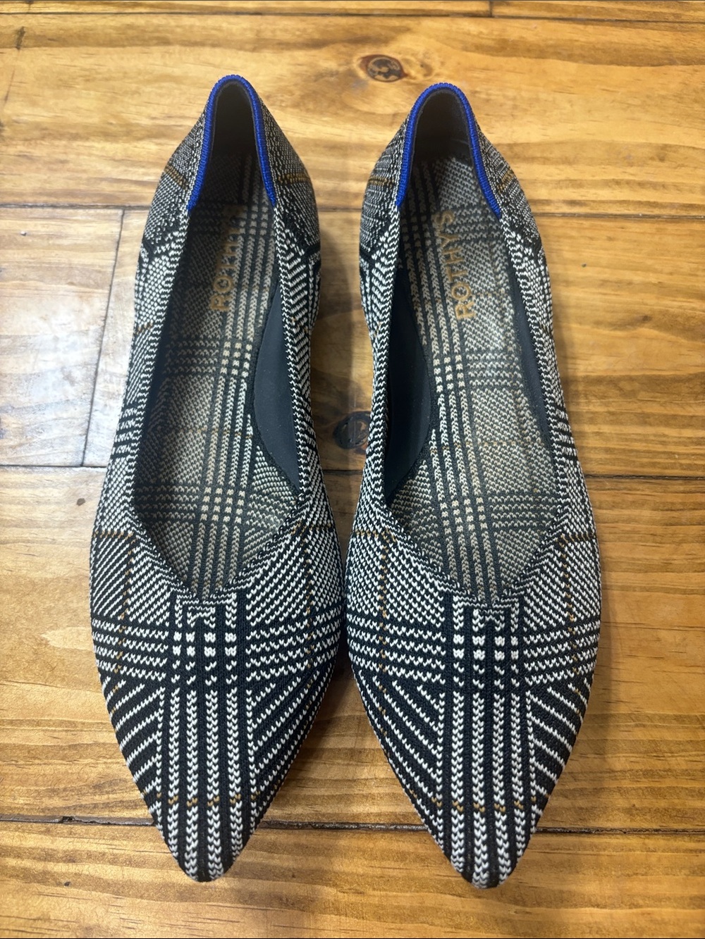 Rothyโs The Point Flats RETIRED Black Glen Plaid Pattern Size 9.5